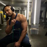 مربی بدنسازی - استالیست