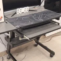 میز کامپیوتر اسکلت فلزی محکم