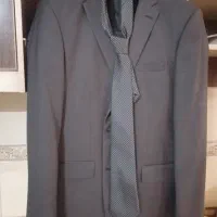 کت شلوار|لباس|شیراز, فرودگاه شهید دستغیب شیراز|دیوار