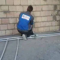 لوله کشی آب/نصب شیرالات/رادیاتور/ابگرمکن/پکیج|خدمات پیشه و مهارت|اصفهان, برازنده|دیوار