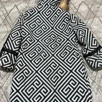 پالتو|لباس|شاهین‌شهر, شهرک گلدیس|دیوار