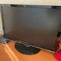 یک دستگاه سیستم Pc کامل به همراه لوازم