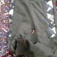 کاپشن|کفش و لباس بچه|بومهن, |دیوار