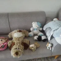 عروسک و اسباب بازی