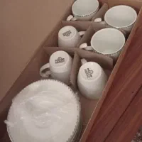 دو دست فنجان خارجی باهم تو جعبه نونو|ظروف سرو و پذیرایی|شاهین‌شهر, مخابرات (شهید بهشتی)|دیوار