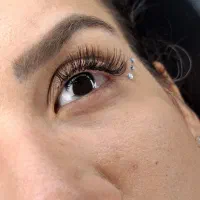 اکستنشن مژه و لیفت ابرو|خدمات آرایشگری و زیبایی|کرج, کمال‌شهر|دیوار