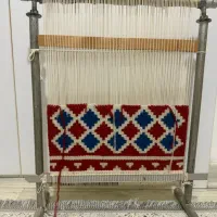 دو عدد دار گلیم چله کشی شده ونخ و ابزار بافت ونقشه