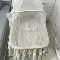 تخت و گهواره نوزاد