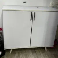 میز تی وی و جاکفشی