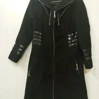 پالتو مشکی|لباس|نیشابور, دارایی|دیوار