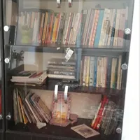 دو عدد کتابخانه