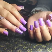 کاشت ناخن در کرج عظیمیه و خرمدشت