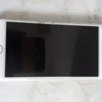 ایفون 8 در حد نو