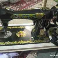 چرخ خیاطی قدیمی که برقی شده