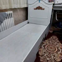 تخت تک نفره