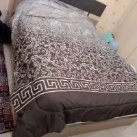 تخت دو نفره سالم