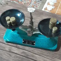 ترازو قدیمی|کلکسیون اشیاء عتیقه|لنگرود, |دیوار