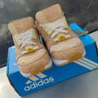 فروش کتانی مردانه