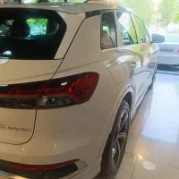 آئودی q4 صفر خشک