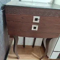 کنسول به همراه قاشق چنگال