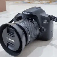 دوربین کنون d2000کنون