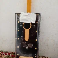 پاوربانک ۲۰۰۰۰،چراغ تا۶ساعت شارژچشمک رن چراغ دارد