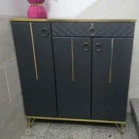 جاکفشی و کمد کوچک