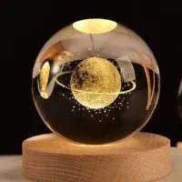 گوی کریستالی چراغ دار