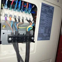 نصب و سرویس و عیب یابی کولر گازی و تابلوهای صنعتی