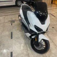 کی وی ویسته ۲۵۰ سی سی ۴۰۲