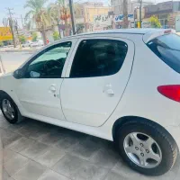 ۲۰۷ مدل ۴۰۲ درحد صفر سقف فلز