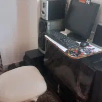 کامپیوتر با صندلی چرخدار