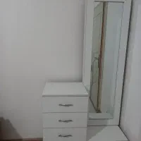 دراور آینه قدی