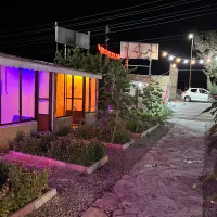 کار در کافه رستوران