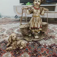 مجسمه زیبا و سگ نگهبان ، ۴۴ سانتی