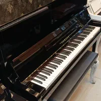 پیانو آکوستیک یاماها U10