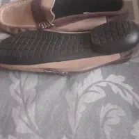 یک کفش زنانه کالج.خارجی فوری فروشی