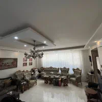 ویلایی لاکچری دو طبقه طبقه اول با حیاط شخصی پشت