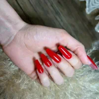 مدل برای کاشت ناخون فقط با هزینه مواد