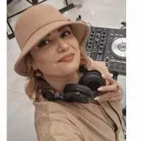 خدمات موزیک دیجی خواننده