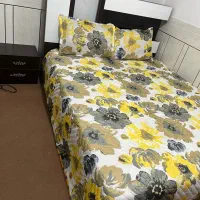 تخت خاب و میزارایش و دراور همراه میز چرخ خیاطی