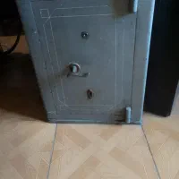 گاوصندوق قدیمی سنگین