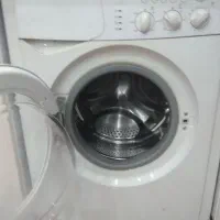 لباسشوئ ۵کیلوی ایندوزیت بسیار تمیز