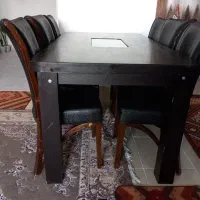 میز غذا خوری ۶ نفره.