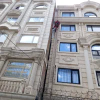کار در ارتفاع پیچ و رول پلاک نما بدون داربست