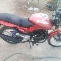 یک دستگاه موتورسیکلت