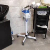 آرایشگاه آینه و سرشور