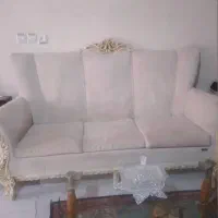 مبل ۷نفره باعسلی ومیزجلو۵۰۰۰۰۰۰تومان ودکورچوبی۵۰۰
