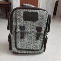 کوله مدرسه