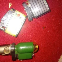 تعدادی فندک